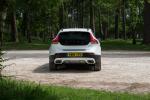 Volvo V40 D4 Cross Country 2016 года (UK)